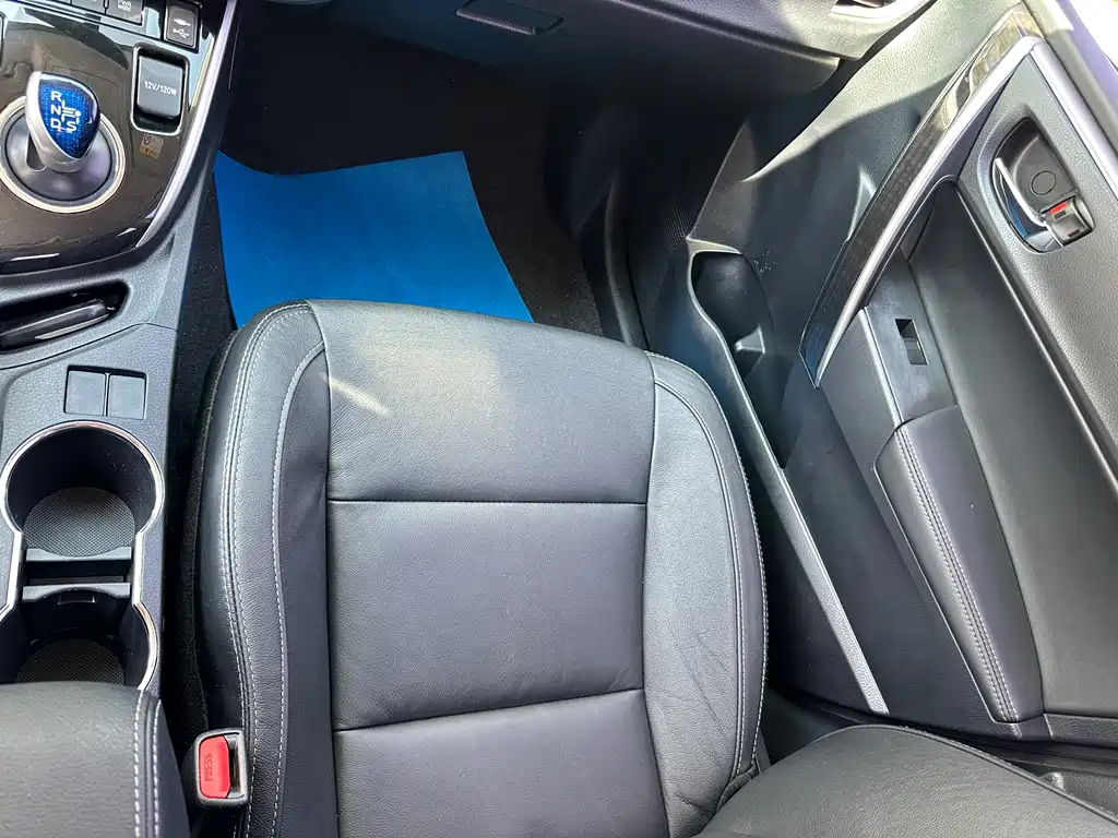 Toyota Corolla 2016 1.8L E-CVT Luxury