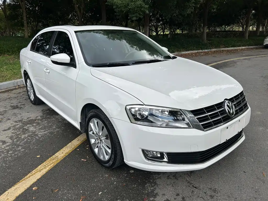 Volkswagen Lavida — миниатюра 3