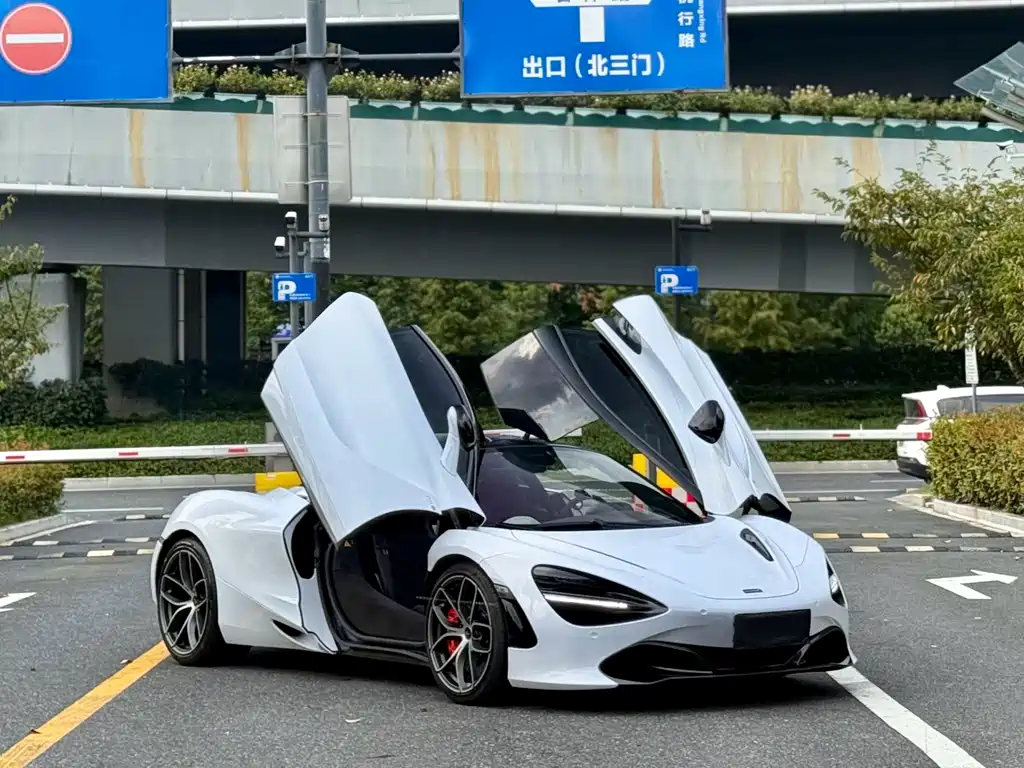 McLaren 720S — миниатюра 2
