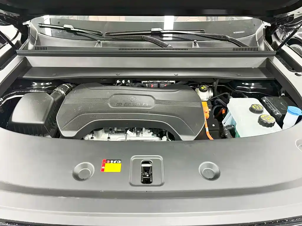 Wuling Xingguang L — миниатюра 25