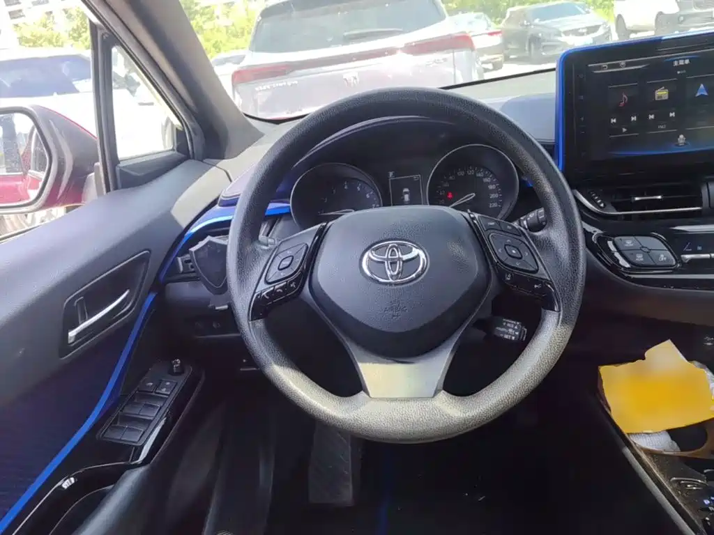 Toyota C-HR — миниатюра 15