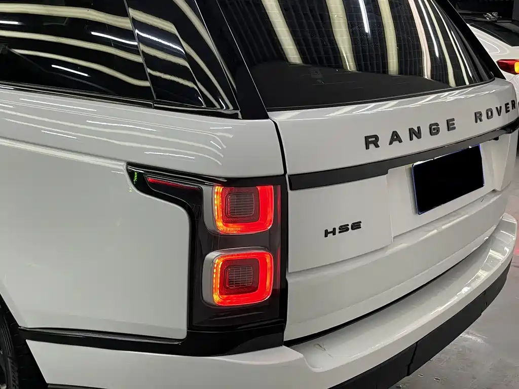Land Rover Range Rover — миниатюра 9