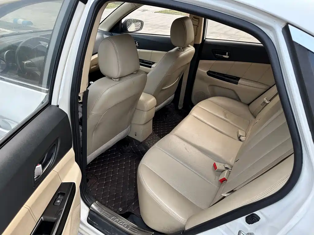 Changan Eado — миниатюра 12