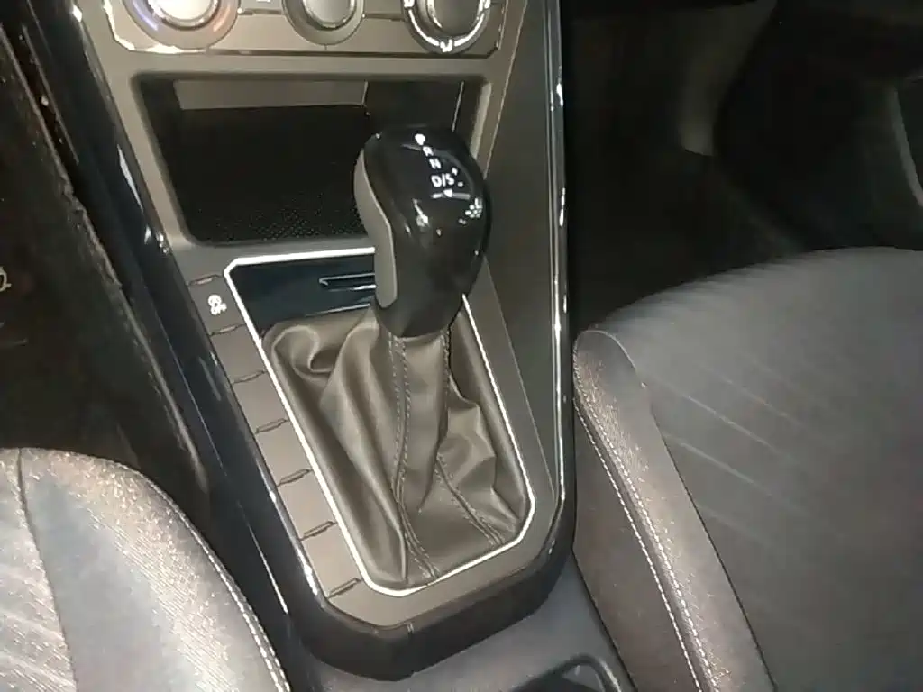 Volkswagen Lavida — миниатюра 14