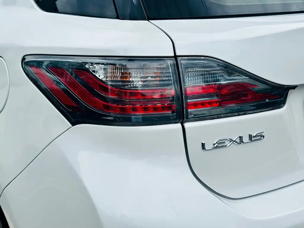 Lexus CT 2013 CT200h Comfort