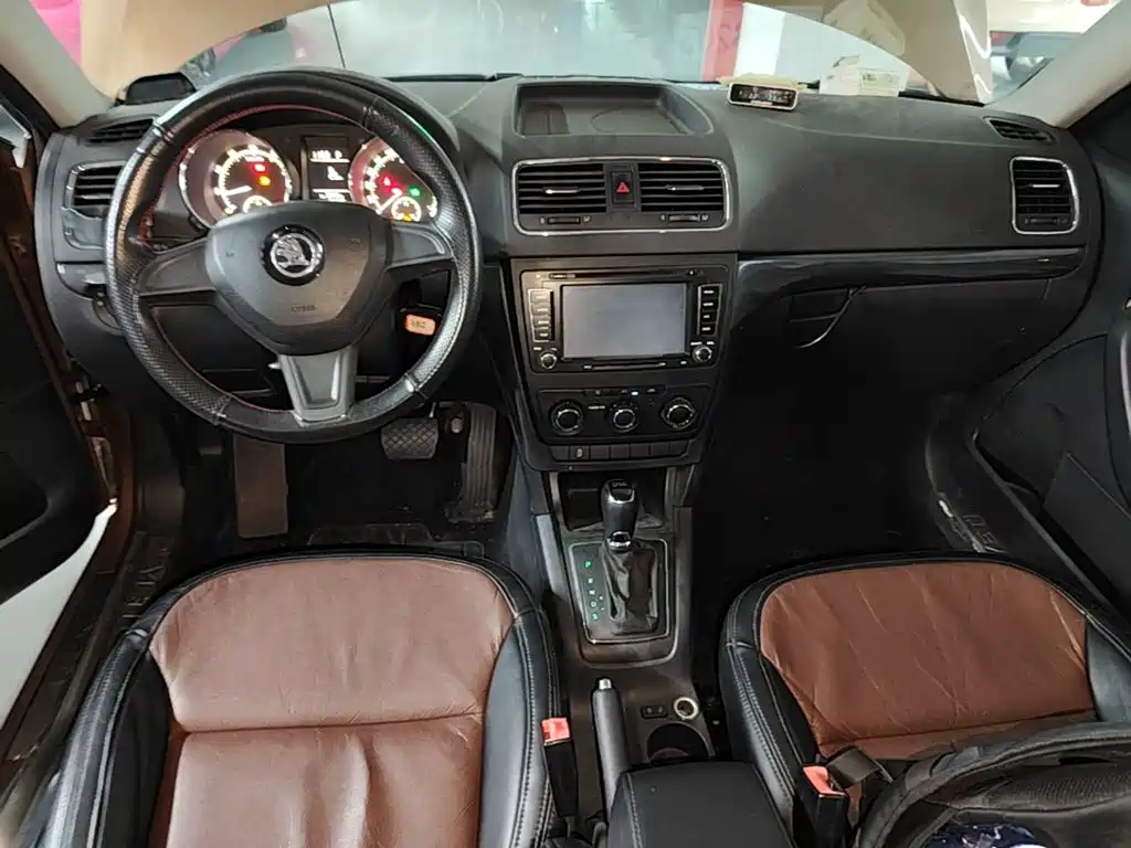 Skoda Yeti — миниатюра 13
