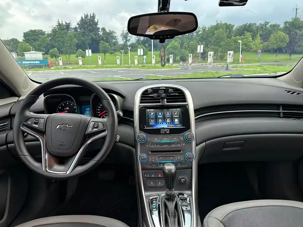 Chevrolet Malibu 2014 2.0L AT Luxury