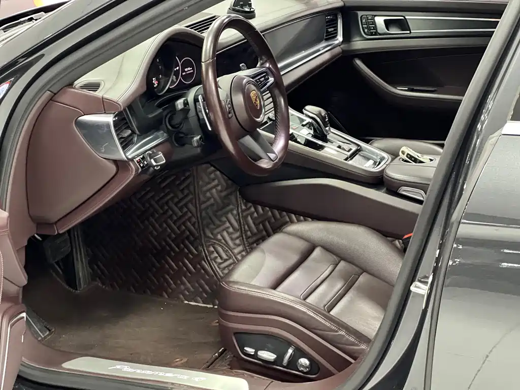 Porsche Panamera — миниатюра 5
