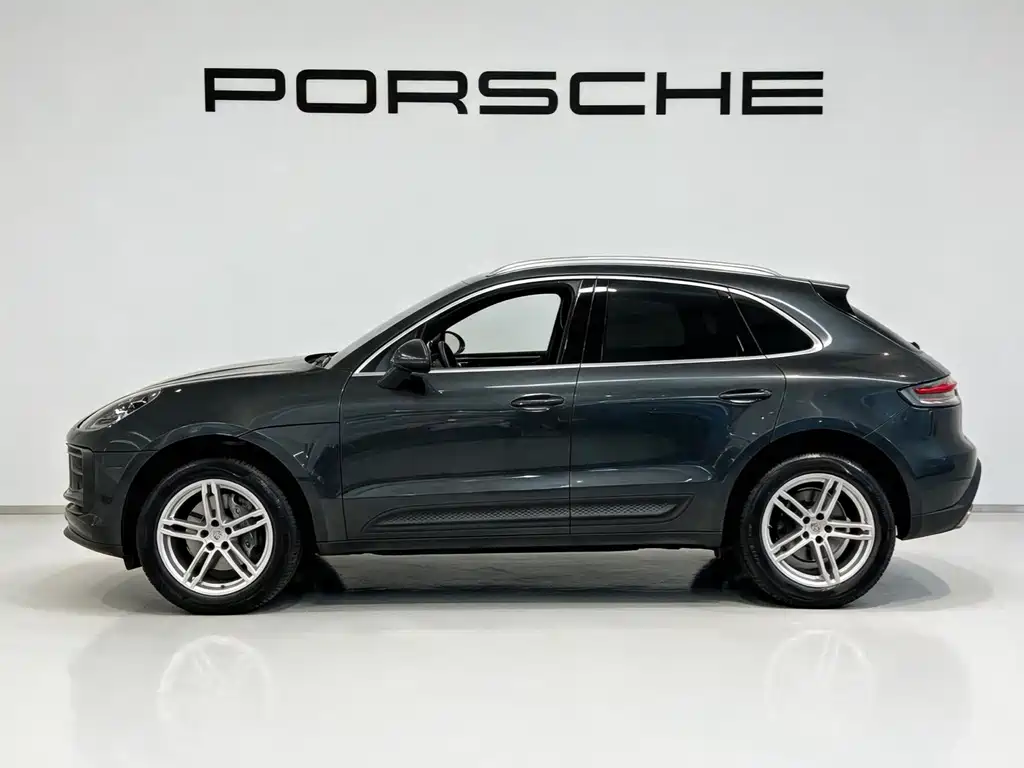 Porsche Macan — миниатюра 3