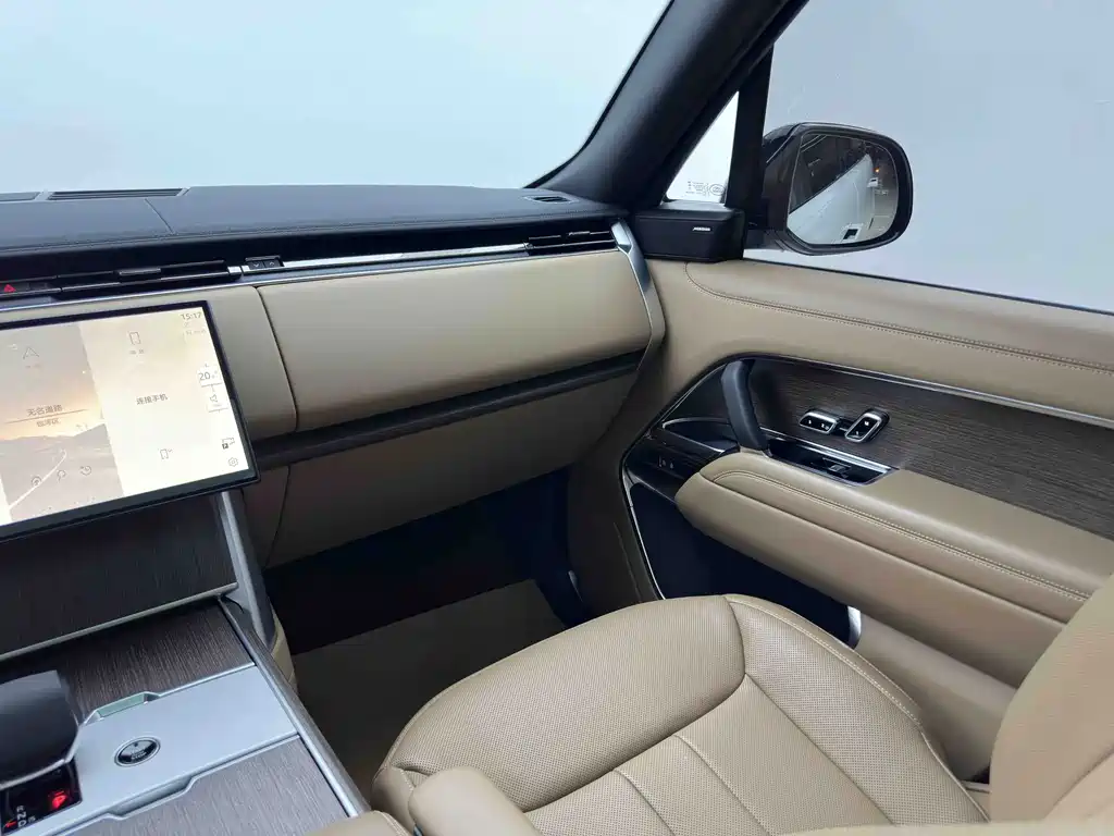 Land Rover Range Rover — миниатюра 9