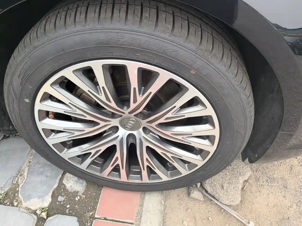 Audi A8 2013 A8L 45 TFSI quattro Comfort