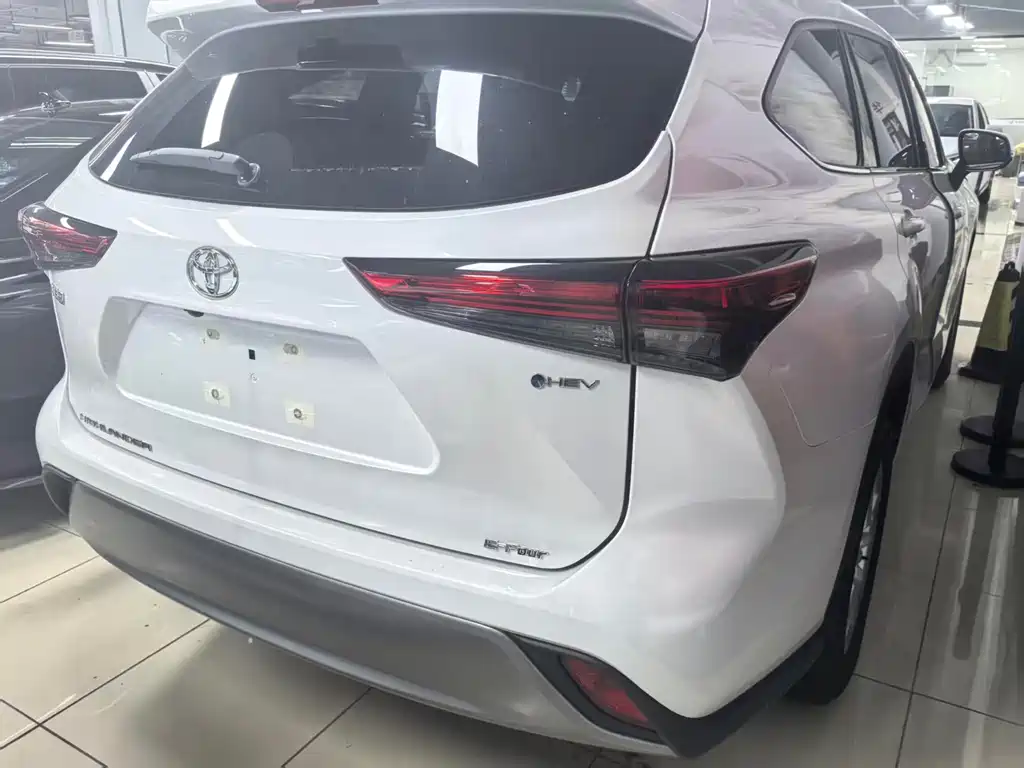 Toyota Highlander 2026 2.5L Elite 7 мест