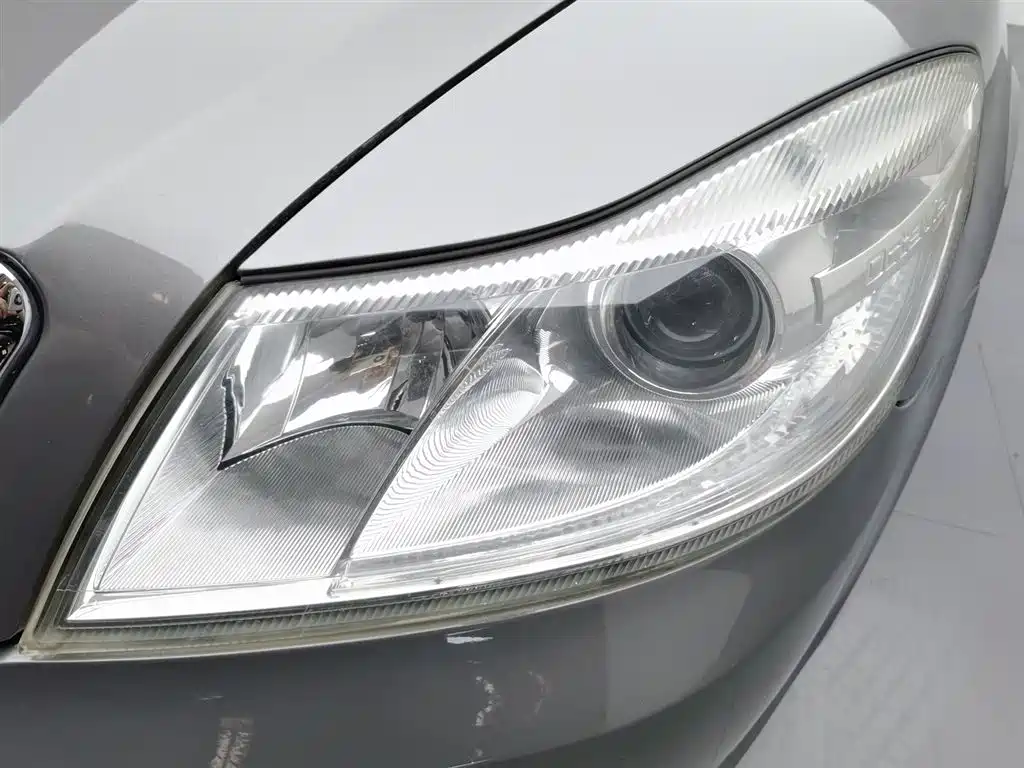 Skoda Octavia 2012 1.6L AT