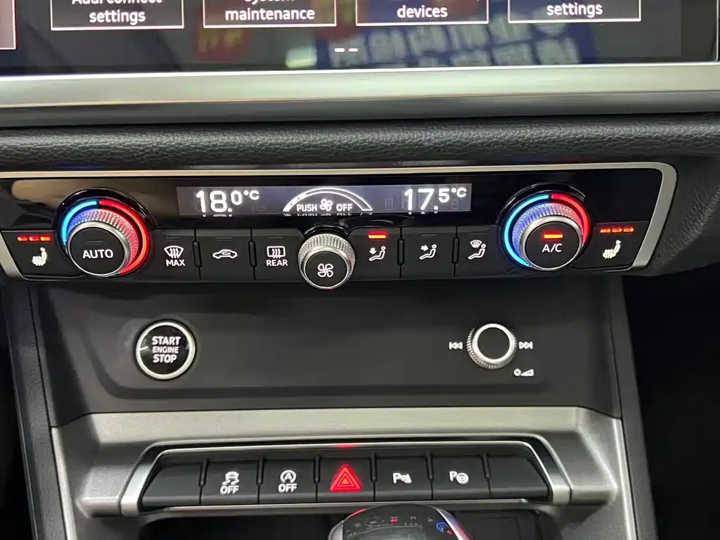 Audi Q3 - фото 15