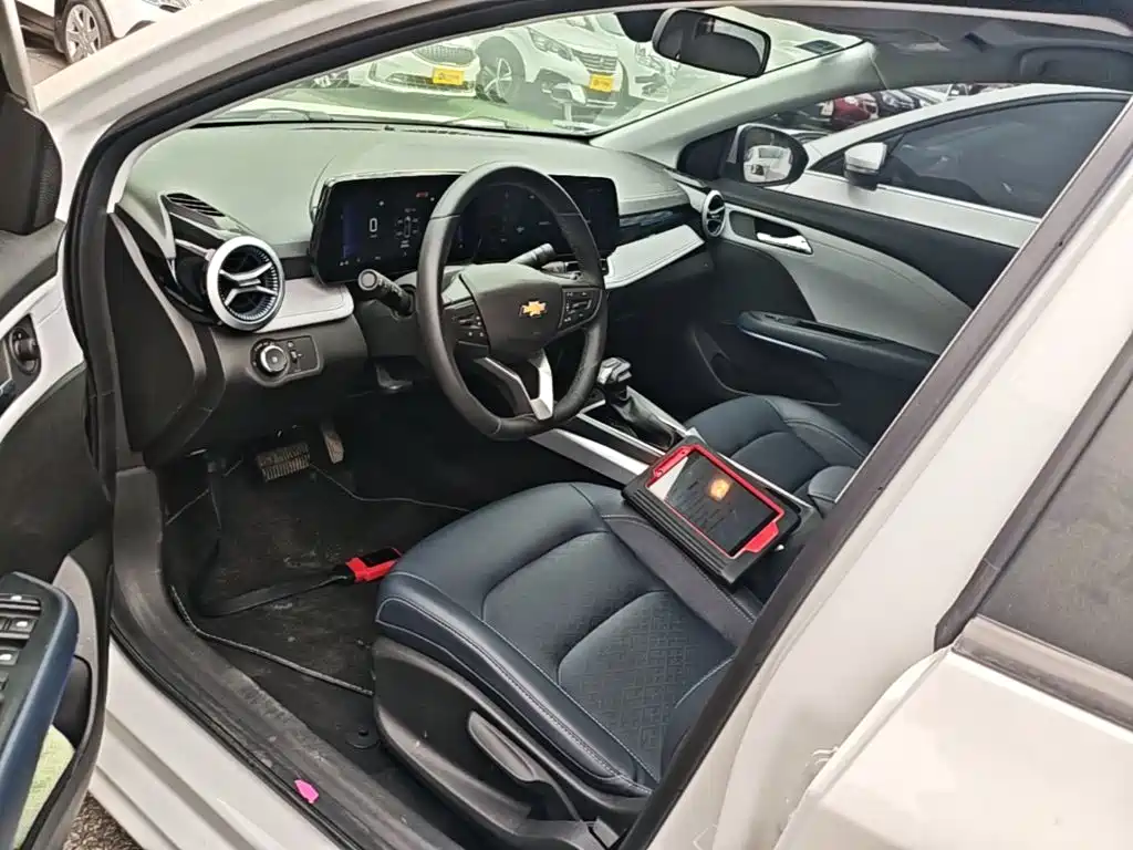 Chevrolet Monza — миниатюра 16