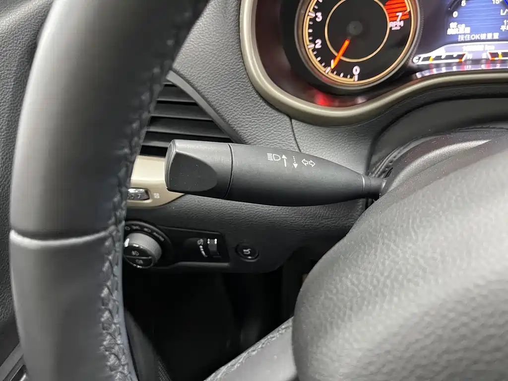Jeep Cherokee — миниатюра 14