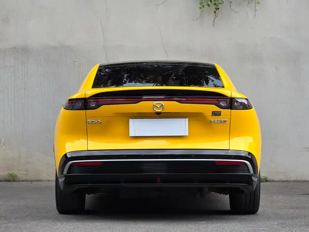 Mazda EZ-6 2024 200
