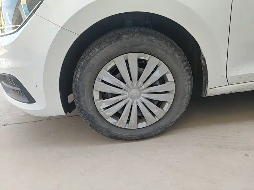 Volkswagen Santana — миниатюра 23
