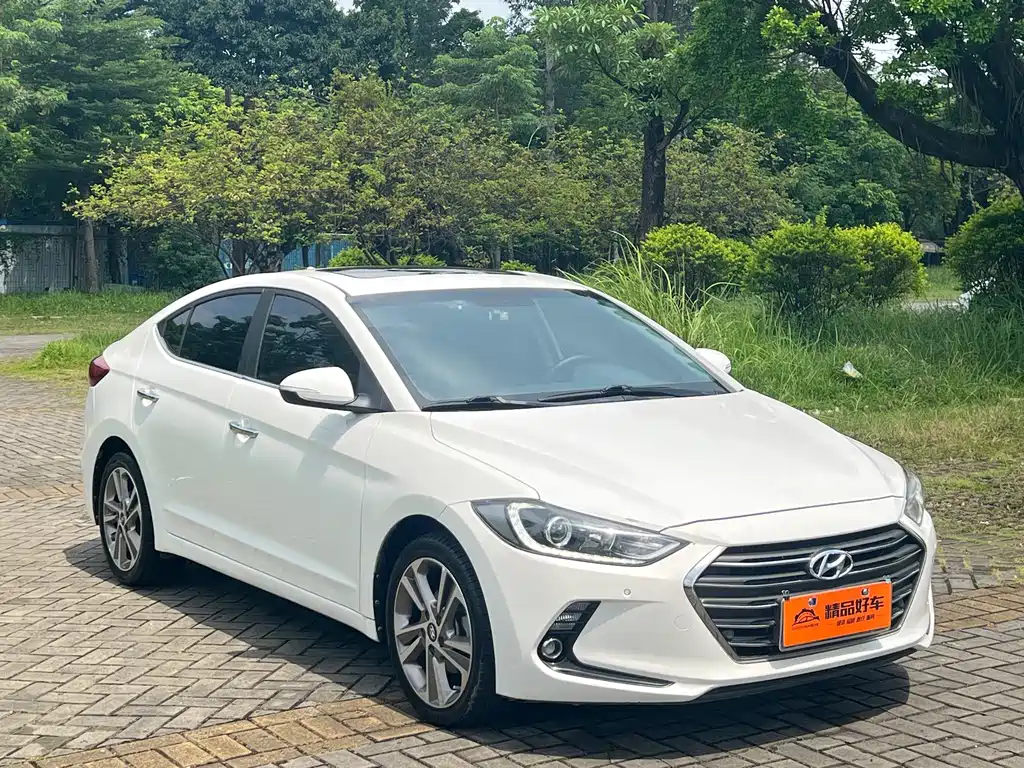 Hyundai Elantra — миниатюра 3
