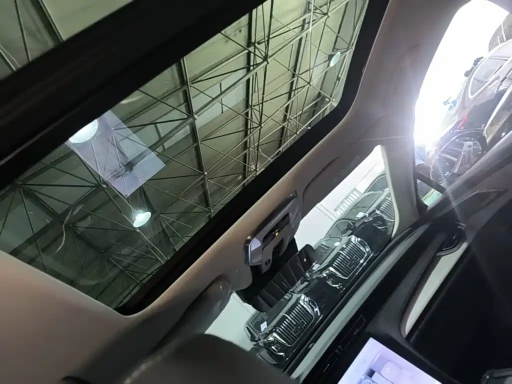 Hongqi Hongqi H5 PHEV — миниатюра 18