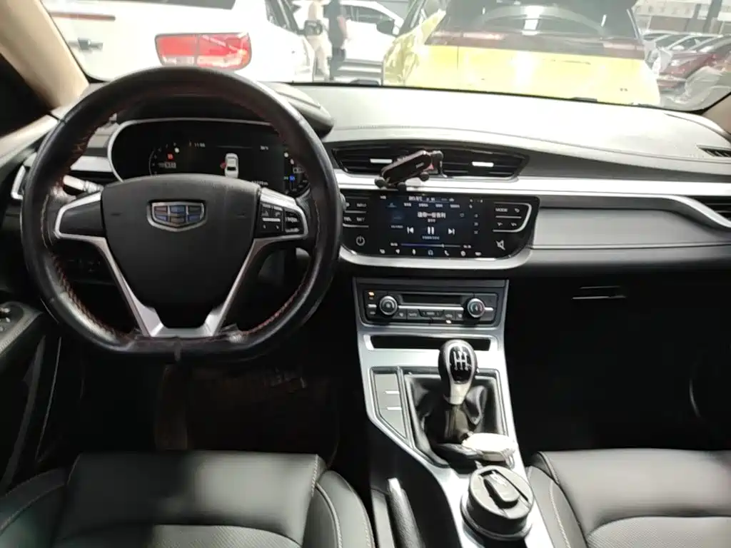 Geely Emgrand — миниатюра 10