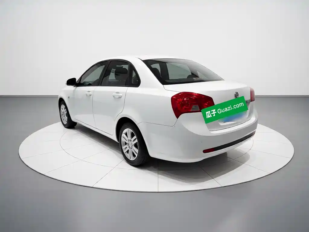 Buick Excelle — миниатюра 4