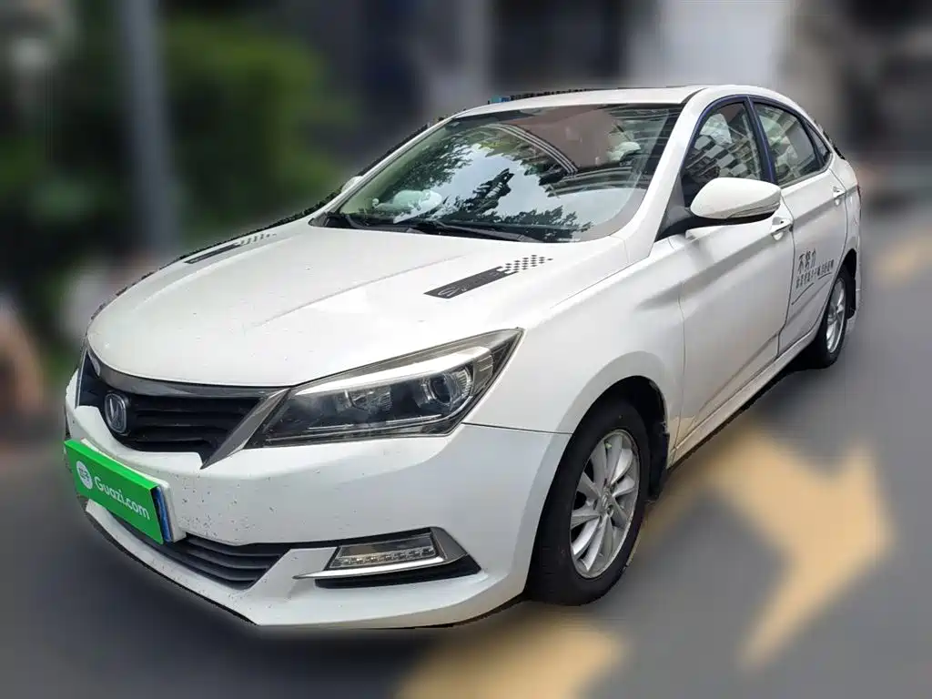 Купить Changan V7