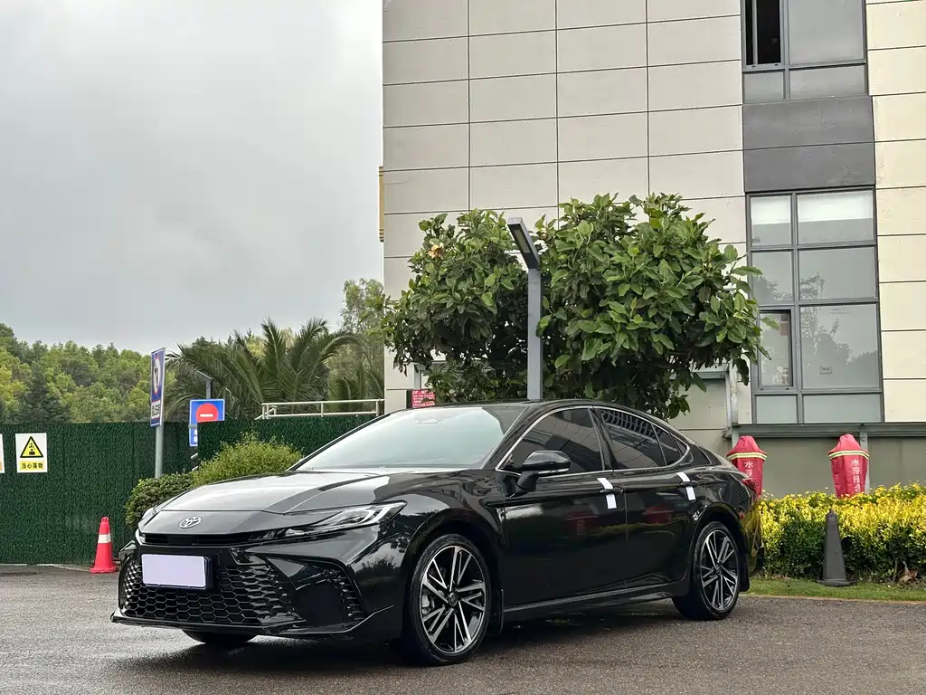 Toyota Camry 2024