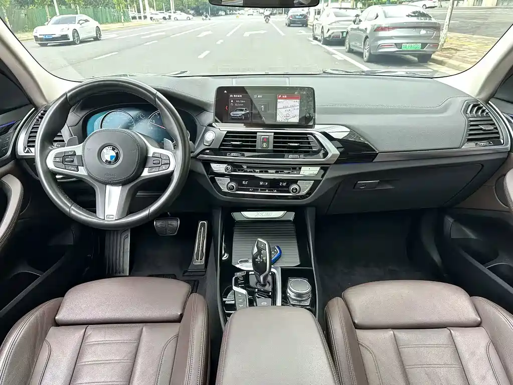 BMW X3 — миниатюра 8