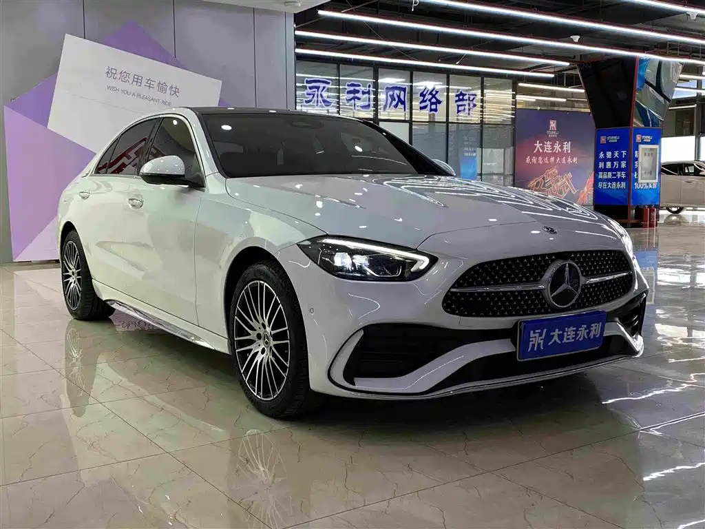 Mercedes-Benz C-Class — миниатюра 3