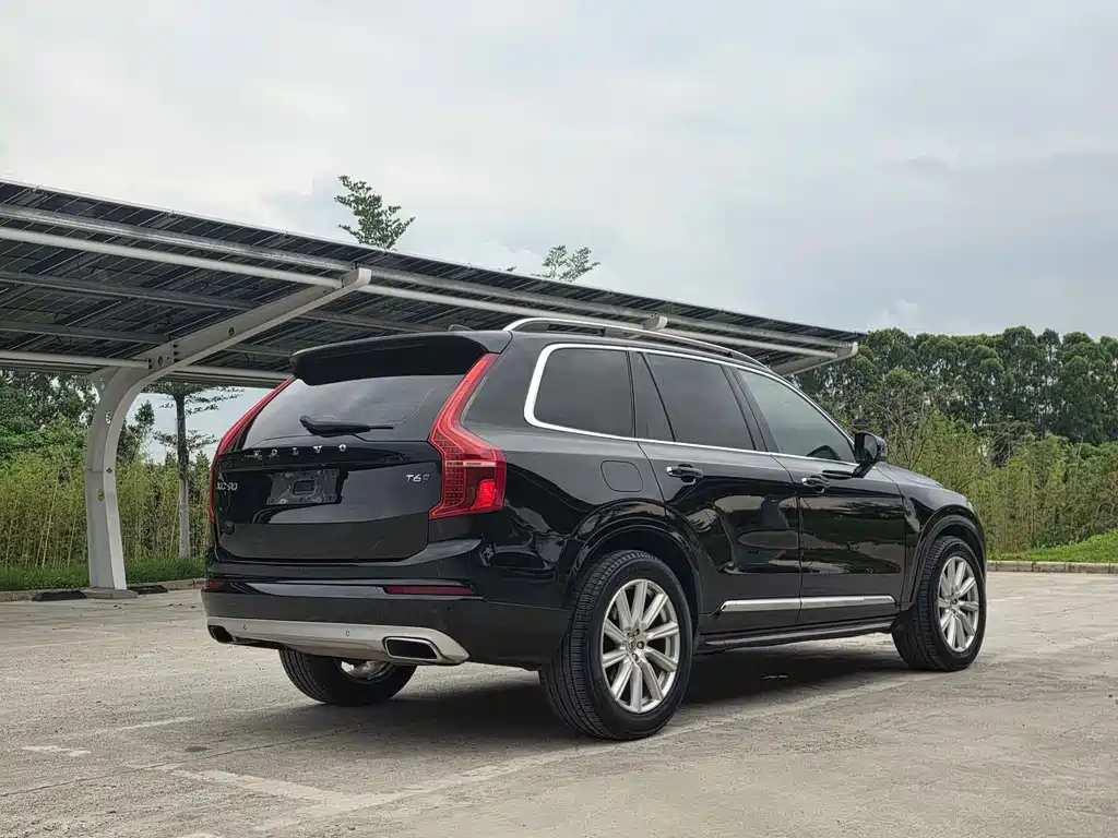 Volvo XC90 — миниатюра 7
