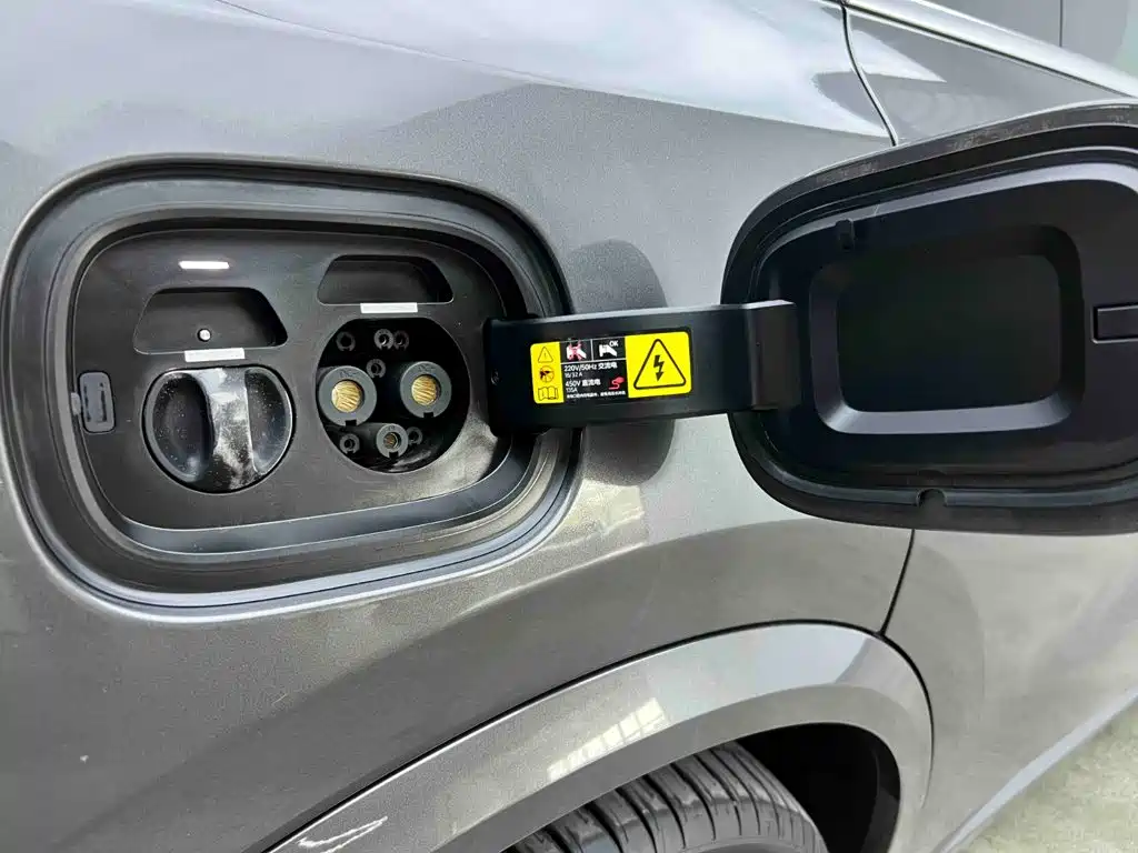 Li Auto Li L9 — миниатюра 27