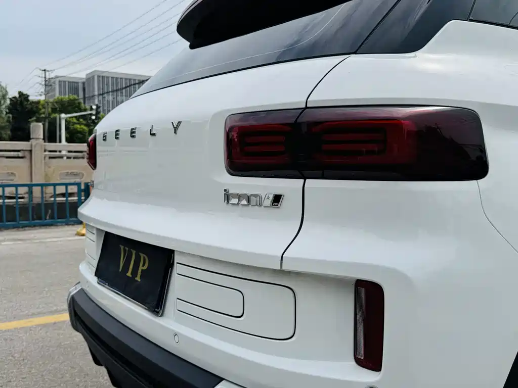 Geely Icon — миниатюра 17