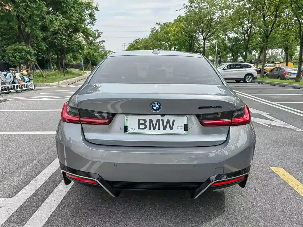 BMW i3 — миниатюра 8