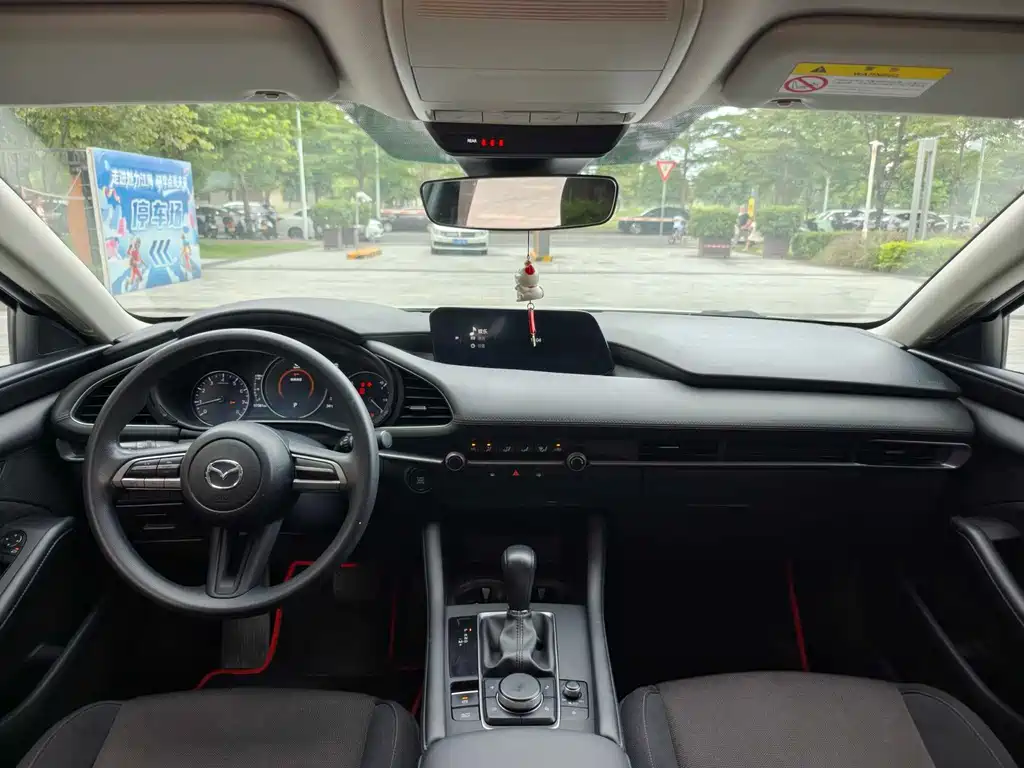 Mazda 3 Axela — миниатюра 12
