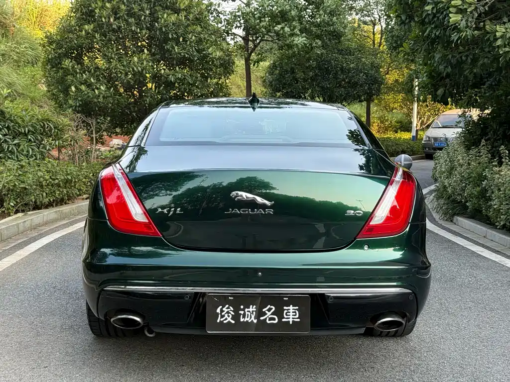 Jaguar XJ — миниатюра 26