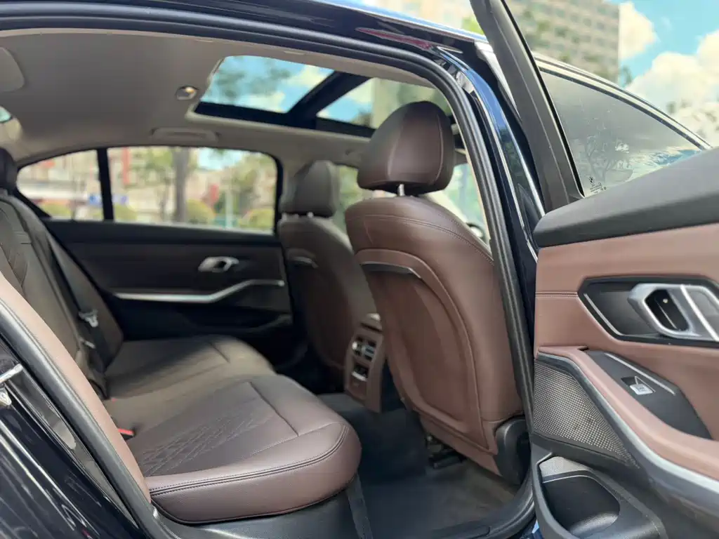 BMW 3 Series — миниатюра 11