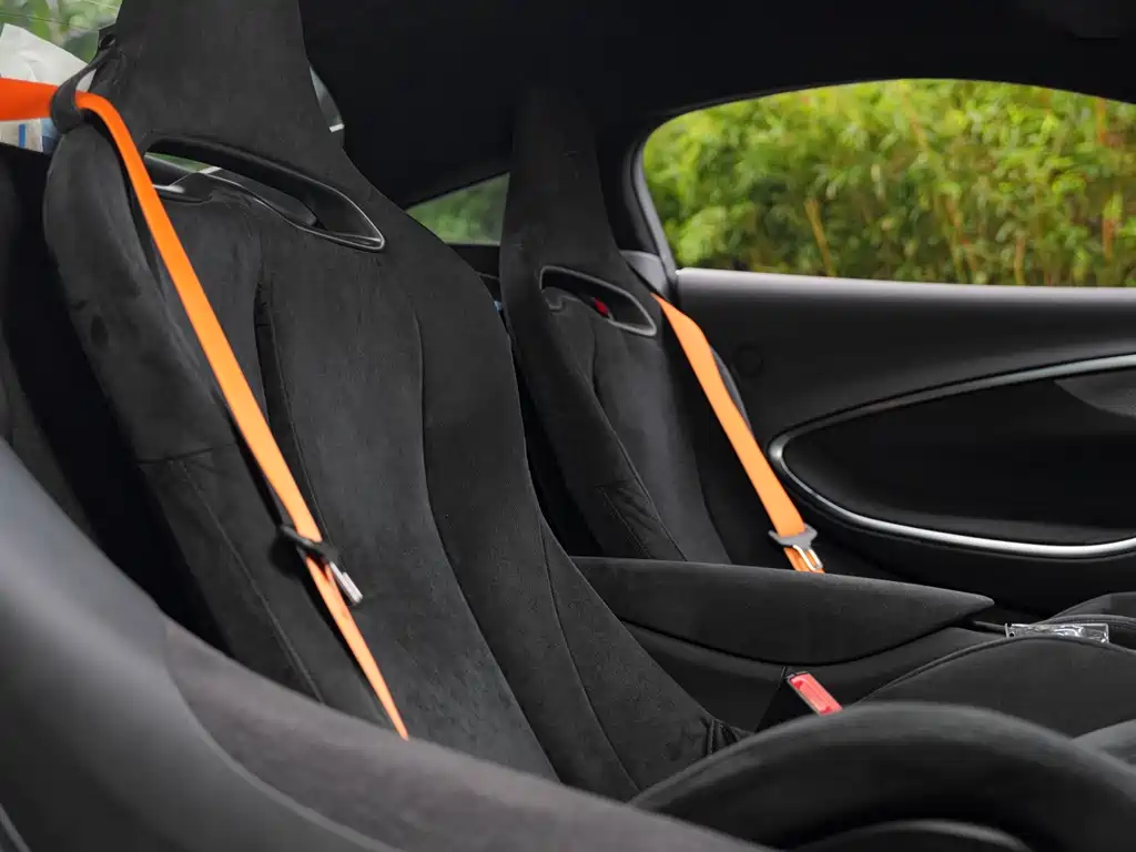 McLaren Artura — миниатюра 21