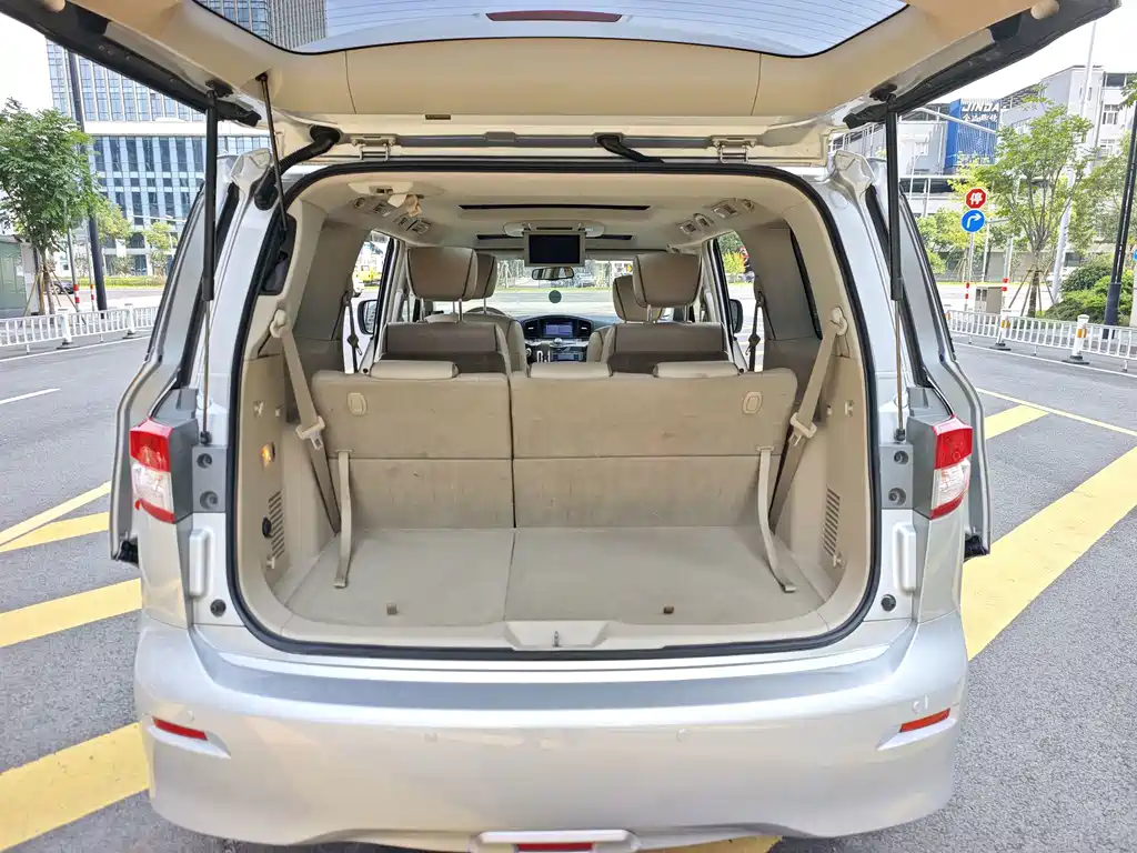 Nissan Quest — миниатюра 23