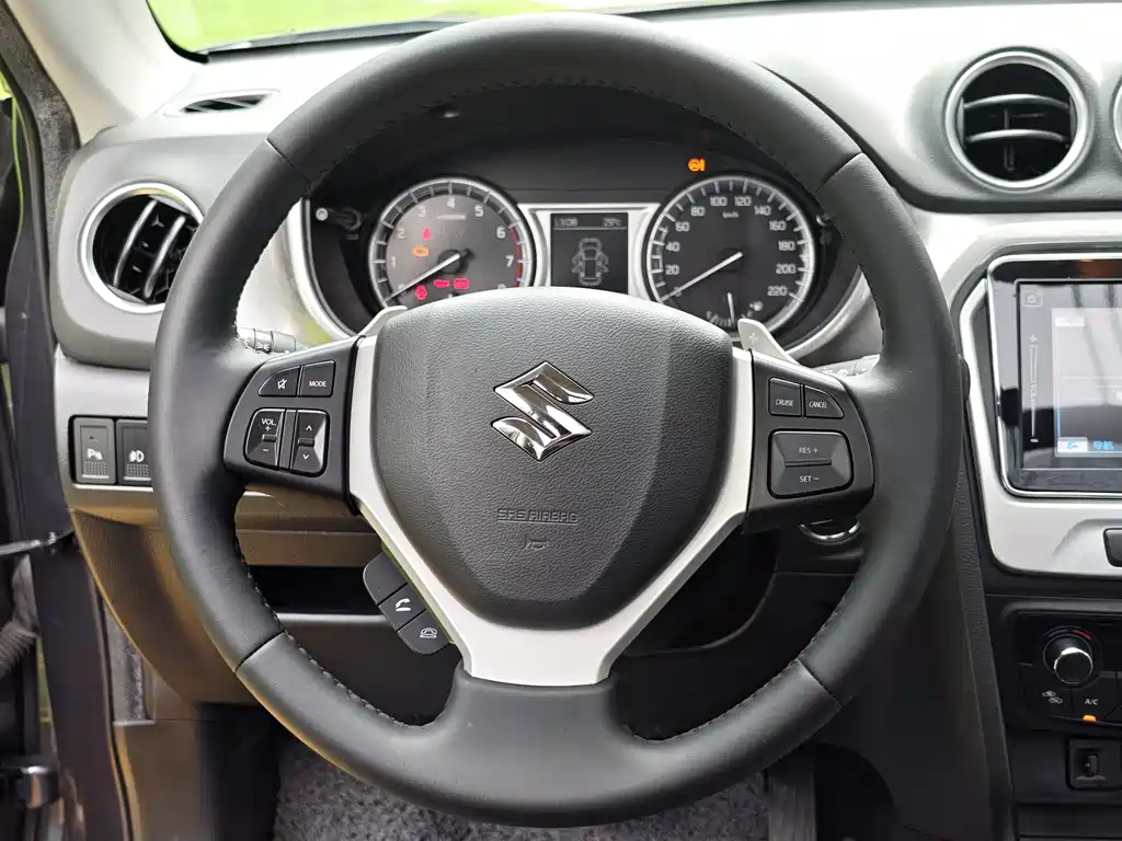 Suzuki Vitara — миниатюра 28
