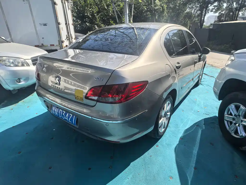 Peugeot 408 — миниатюра 7