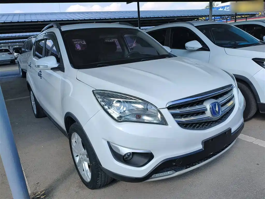 CHANGAN CS35