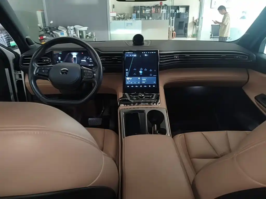 NIO ES8 — миниатюра 10