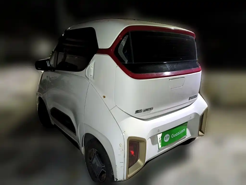 Baojun E200 — миниатюра 5