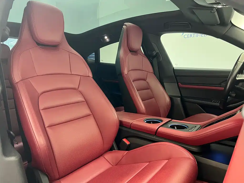 Porsche Taycan — миниатюра 21