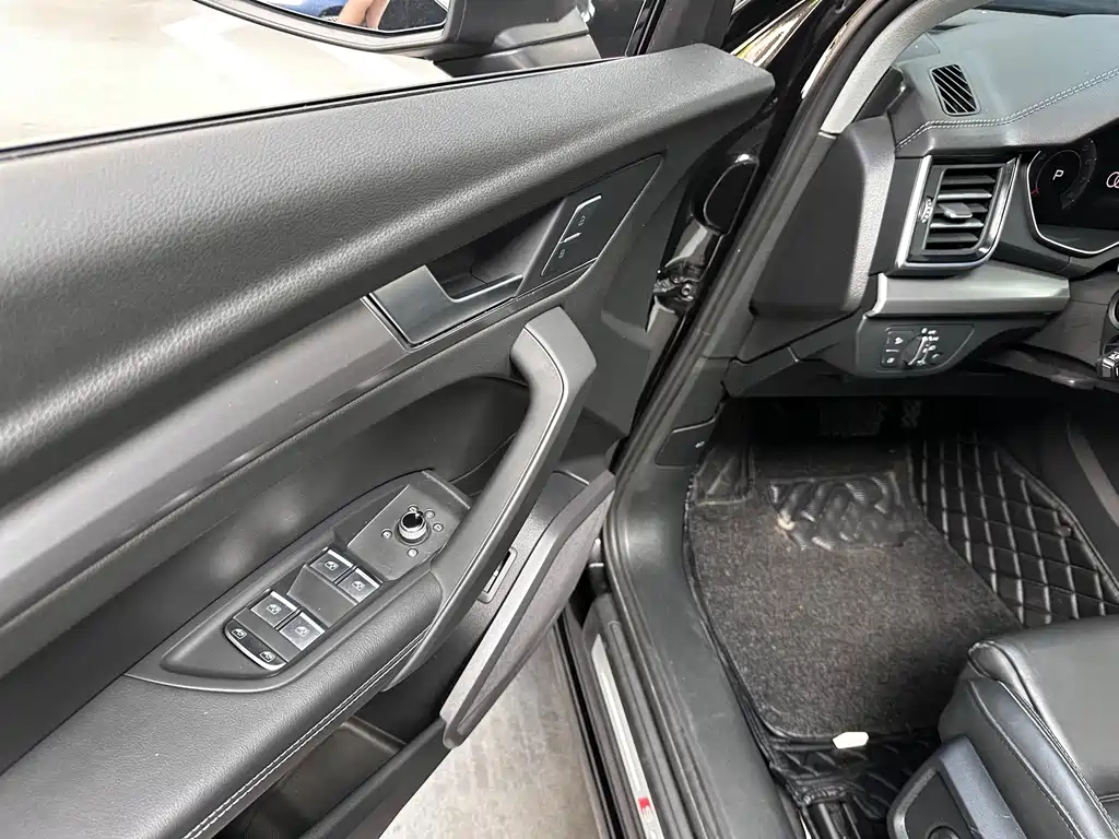 Audi Q5L — миниатюра 4
