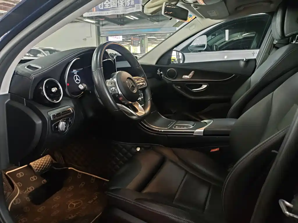 Mercedes-Benz C-Class — миниатюра 6