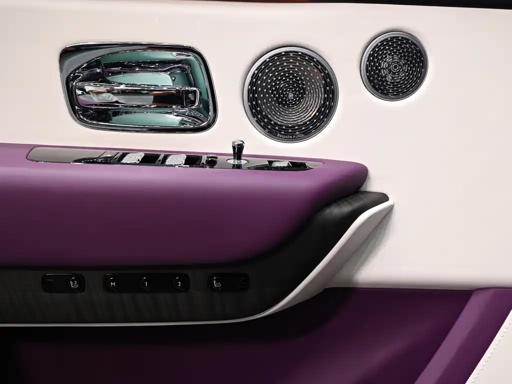 Rolls-Royce Cullinan — миниатюра 19