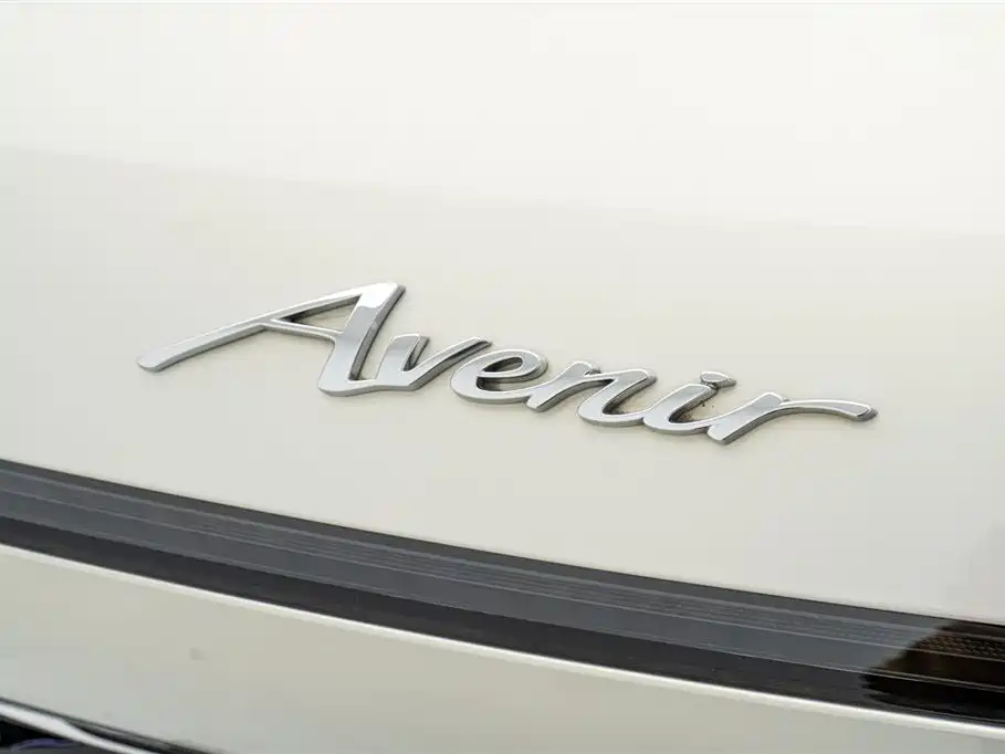 Buick GL8 2024 6 мест