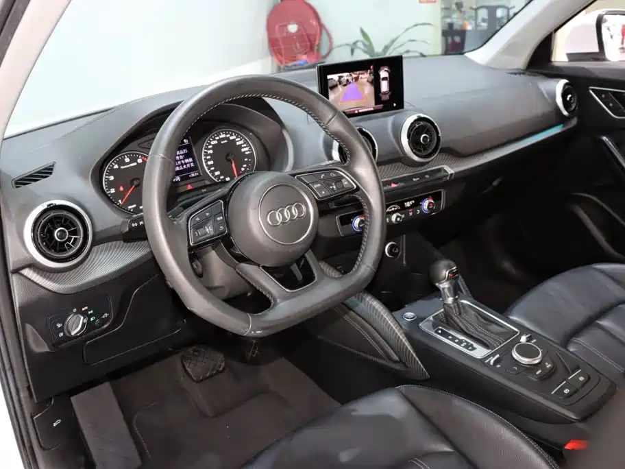 Audi Q2L — миниатюра 10